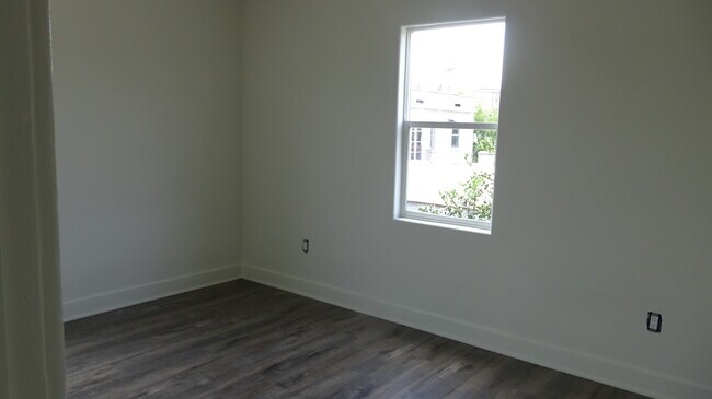 Building Photo - 4302 Normal Ave