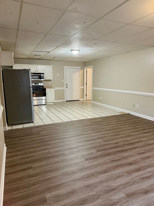 Building Photo - 281 Foxworth Dr
