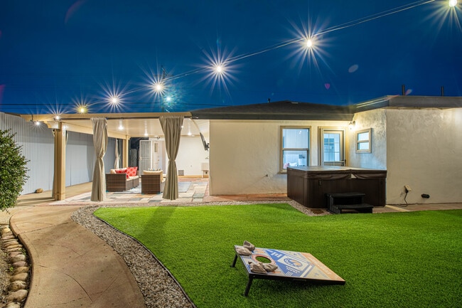 Building Photo - 6203 Thorn St