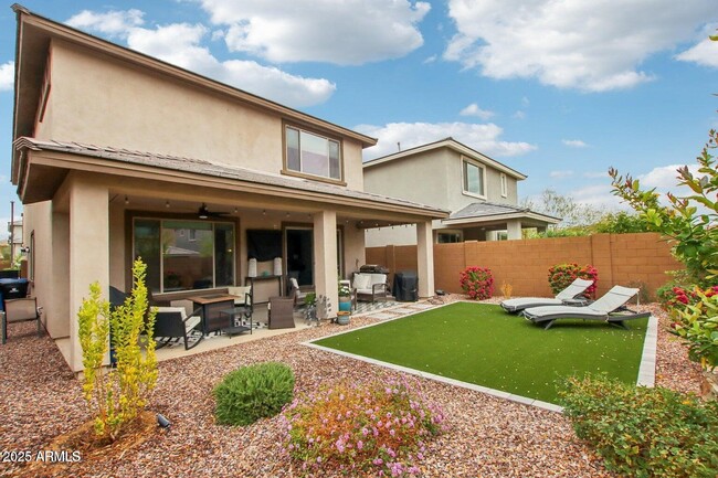 Building Photo - 3551 E Louise Dr