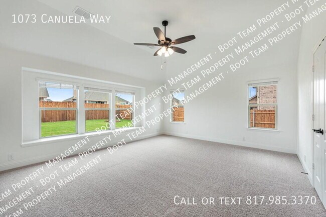 Building Photo - 1073 Canuela Way