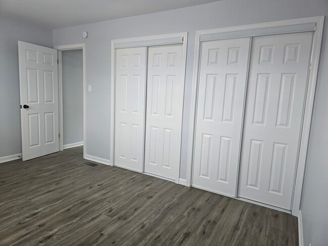 Building Photo - 15041 Dobson Ave