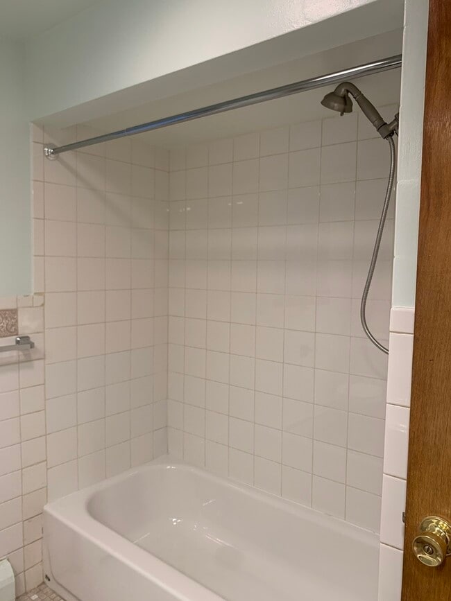 Building Photo - 5415 N Monitor Ave