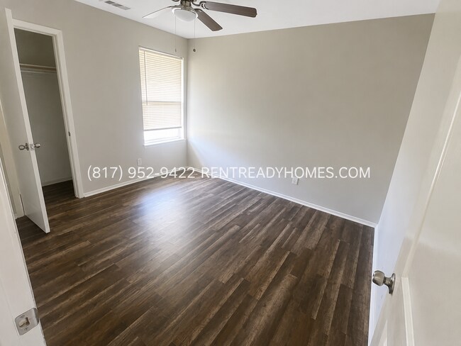 Building Photo - 5606 Maywood Dr