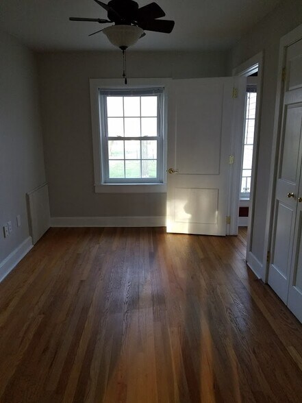 3rd bedroom/office - 3400 Tower Ln