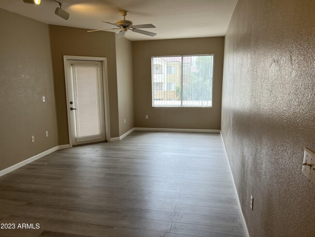 Building Photo - 18416 N Cave Creek Rd