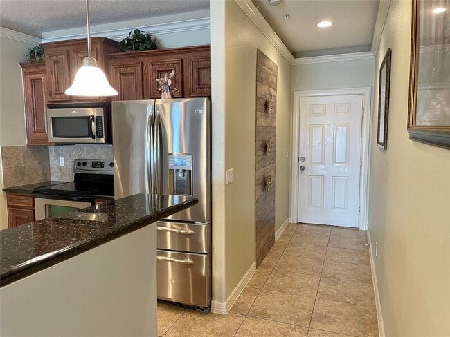 Building Photo - 7037 Kingston Cove Ln