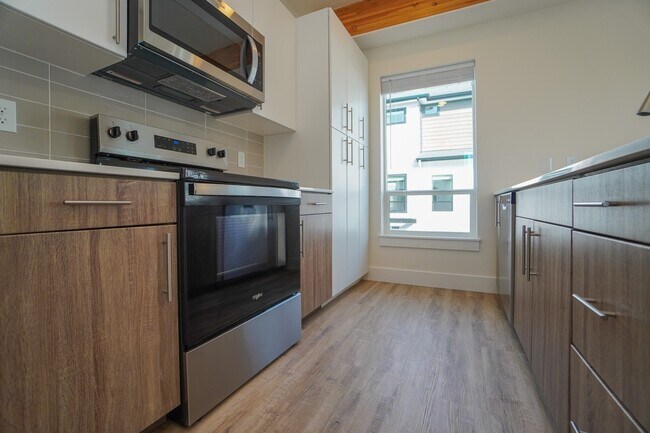 Building Photo - 4621 N Iota Ln