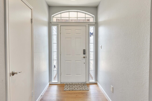 Building Photo - "Charming 3-Bedroom Cedar Park Home with 2...