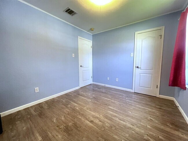 Building Photo - 3503 Walleye Way