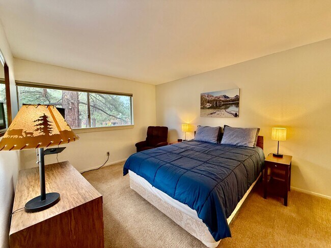 Building Photo - Winter Rental – Mountain Shadows, Center o...
