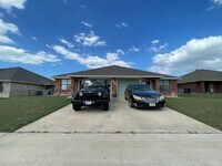 Building Photo - 2801 Edgefield St