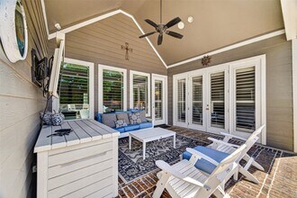 Building Photo - 2072 Laurie Darlin Dr