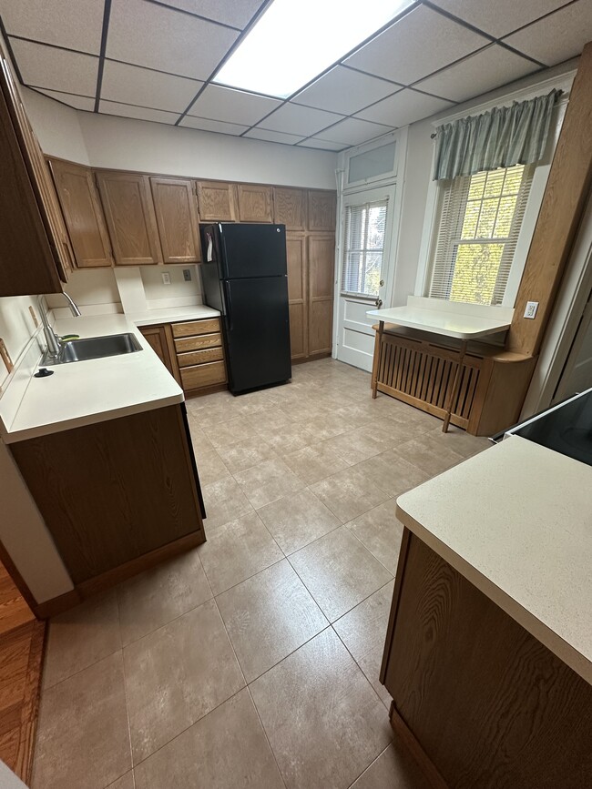 Building Photo - 1050 Delaware Ave