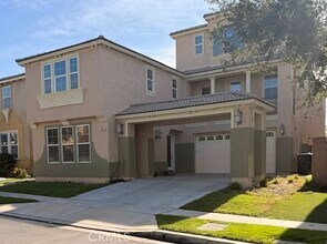 Building Photo - 5641 Scharf Ave