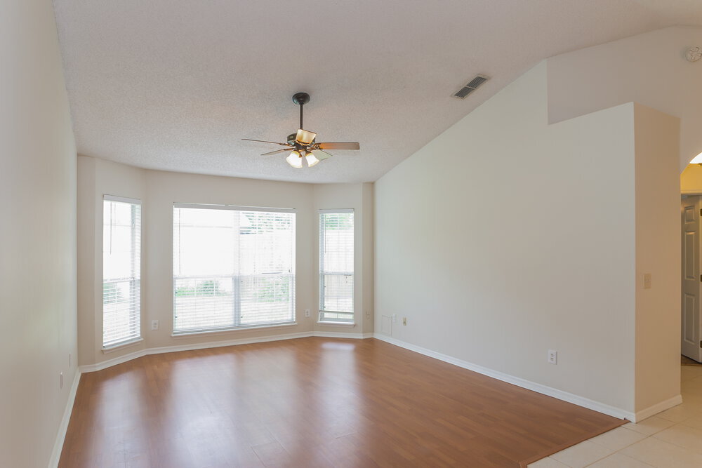 Building Photo - 7624 Pilgrims Trace Dr
