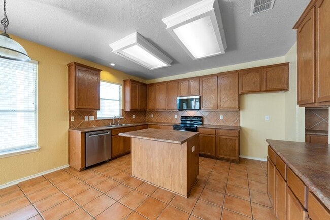 Building Photo - 3338 Bending Creek