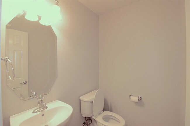 Building Photo - 7202 Toad Hollow