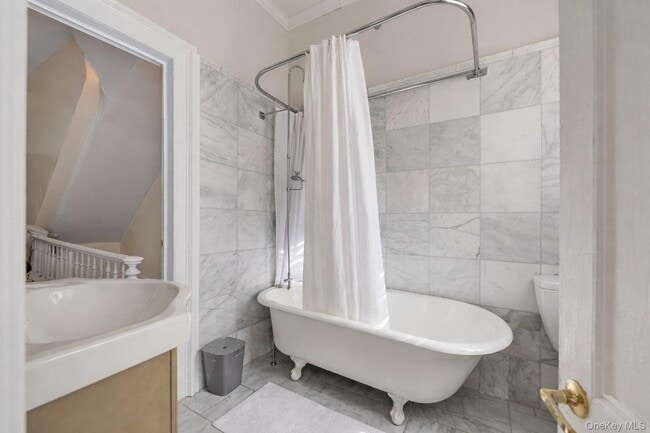 Building Photo - 788 Jefferson Ave