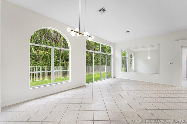 Building Photo - 18596 Ocean Mist Dr