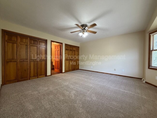 Building Photo - 3696 Senna Dr NE