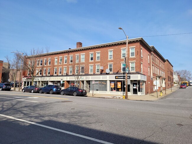 Building Photo - $1475 - 1 Bed / 1 Bath Apartment in Downtown Manchester with All Utilities Included