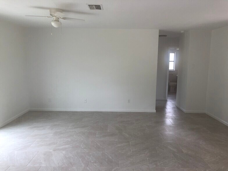Building Photo - 709 El Dorado Pky E