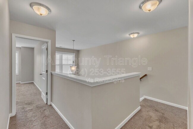 Building Photo - 1121 Latitude Dr