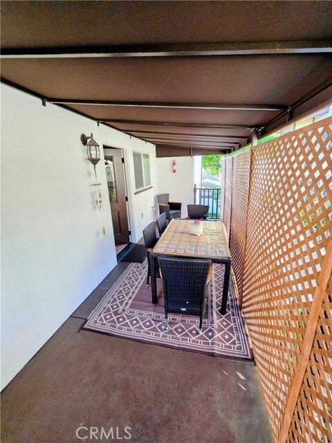 Building Photo - 523 Fischer St