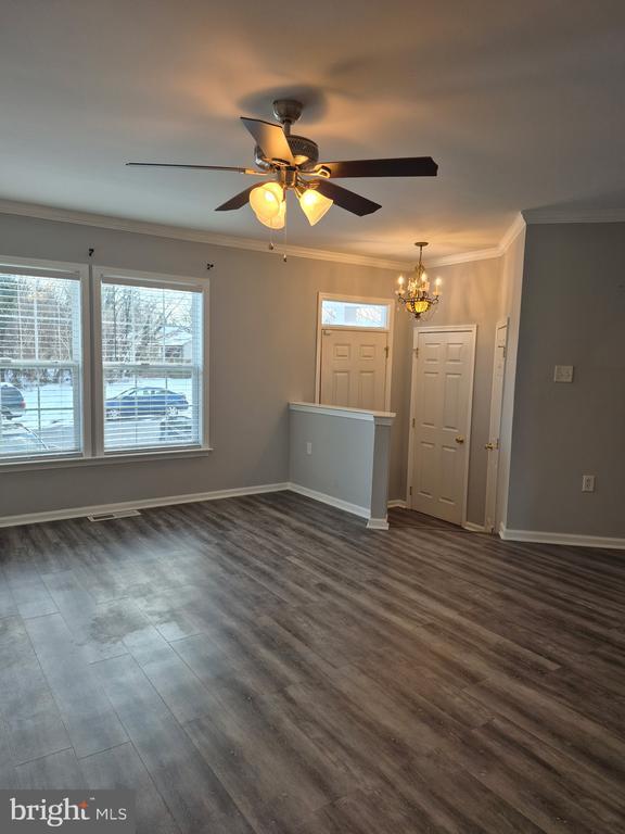 Building Photo - 43 Scarboro Dr