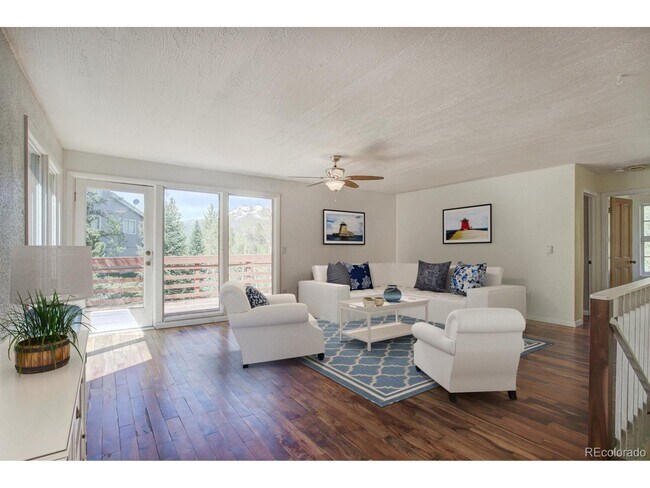 Building Photo - 347 Deer Path Rd