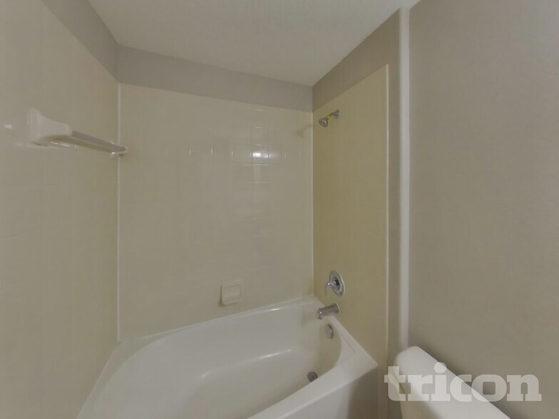 Building Photo - 12522 Cricklewood Dr