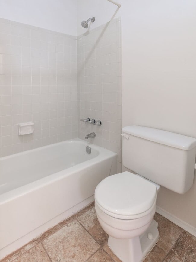 Building Photo - 2BR/2.5BA condo in Brandon Mill Farms in S...