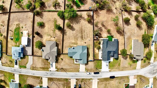 Building Photo - 125 Naalehu Ct