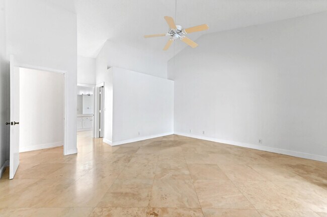 Building Photo - 6740 Brookhurst Cir
