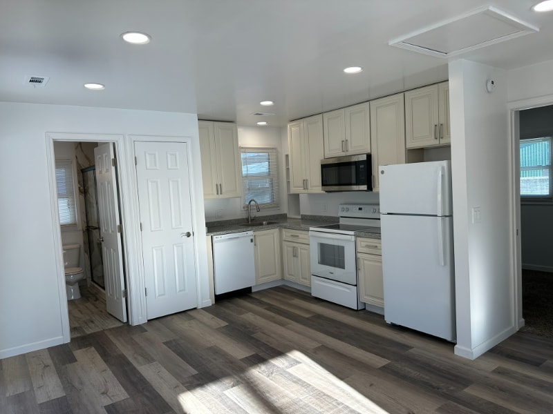 Building Photo - 28532 Grayling Ave