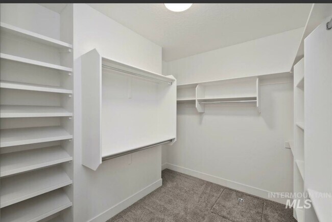 Building Photo - Beautiful Custom Single Level Boise Home A...