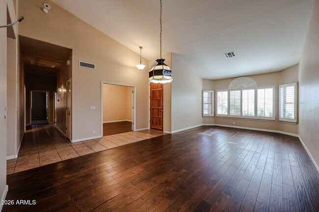 Building Photo - 5930 W Louise Dr