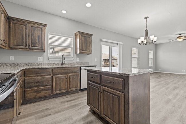 Building Photo - 20101 E 24th Terrace Ct S