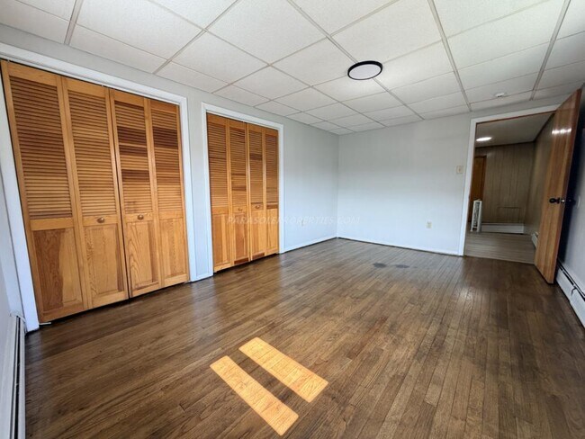 Building Photo - 1007 Stafford Ave