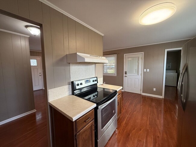 Building Photo - Home in Kuttawa