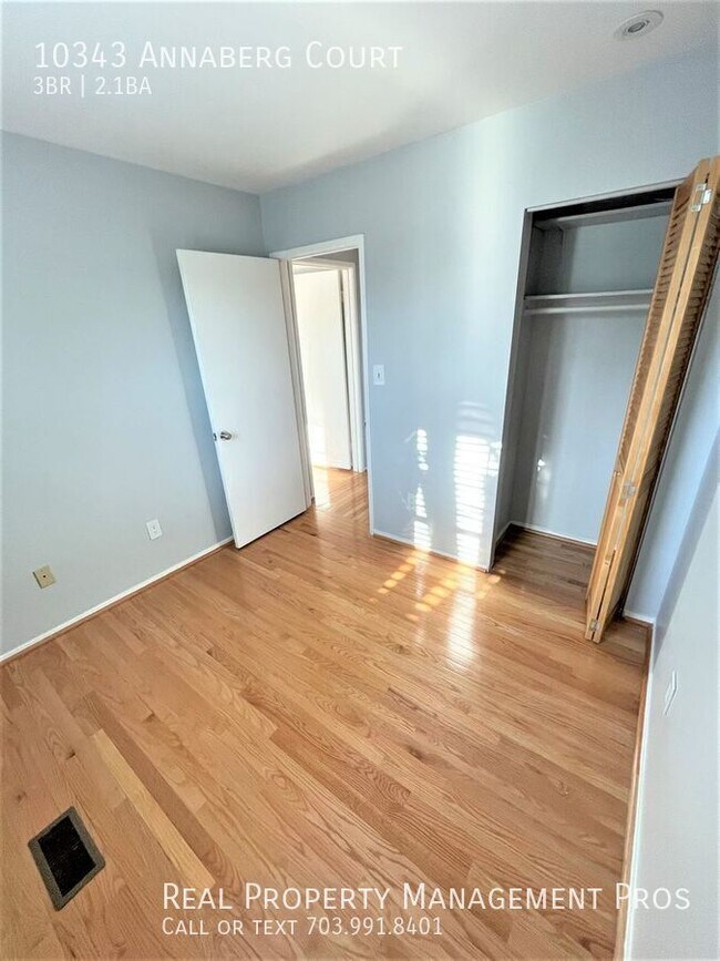 Building Photo - 10343 Annaberg Ct