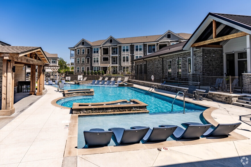 Primary Photo - Statler McCain's Station