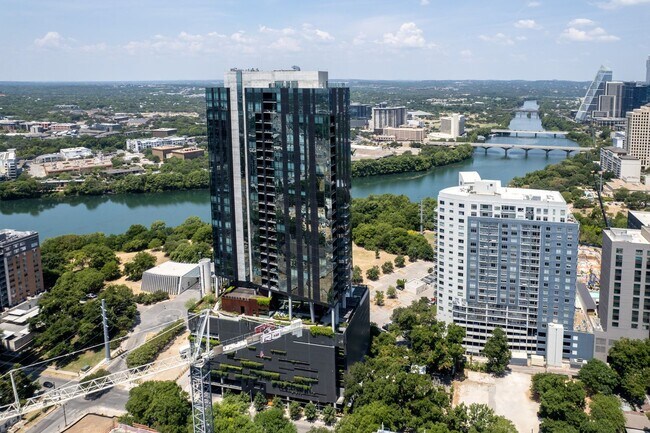 Building Photo - DOWNTOWN AUSTIN CONDO ON RAINEY STREET!! 1 BEDROOM 1 BATH - FULLY FURNISHED