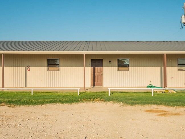 Building Photo - 11671 FM 3025, Unit 2, Stephenville, TX 76401