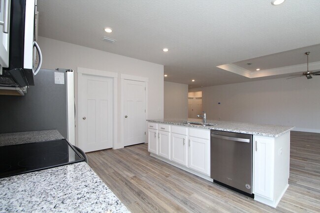Building Photo - Don’t Miss This 4BR New Construction Home — 3-Car Garage, Modern Interior, Open Layout & Communit...