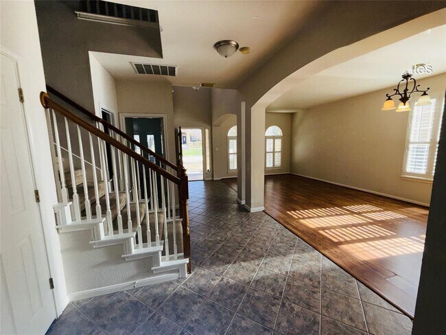 Building Photo - 1124 Winding Creek Pl