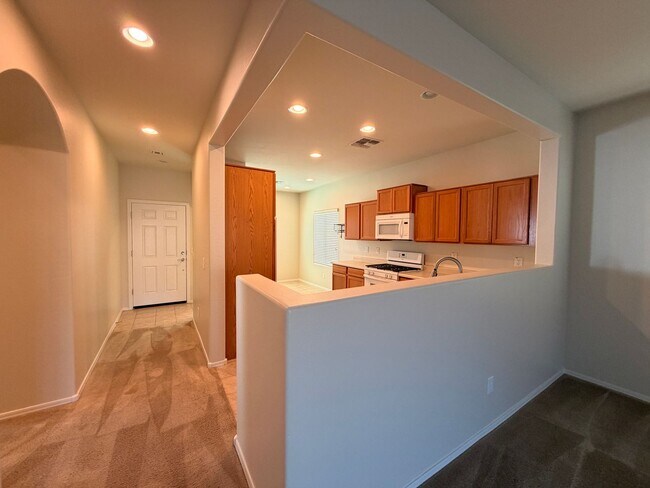 Building Photo - Live the Anthem Lifestyle! 3 Bed Home + Resort-Style Amenities