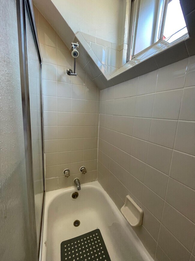 Bathroom - 1230 Burnett St
