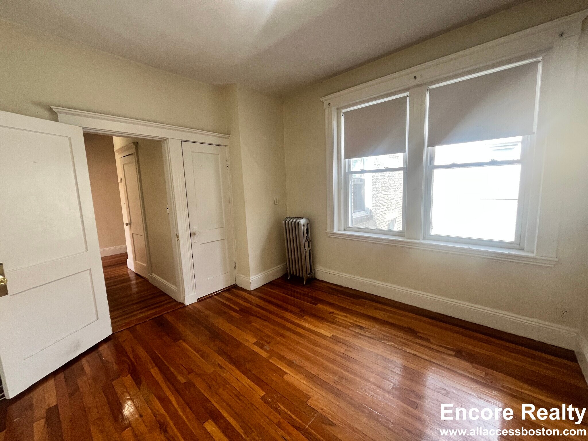 Building Photo - 8 Egremont Rd